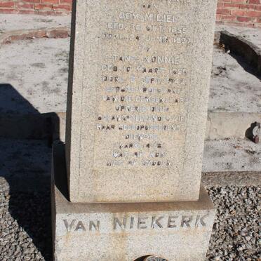 NIEKERK Michiel, van 1855-1937 &amp; Nonnie 1858-1949