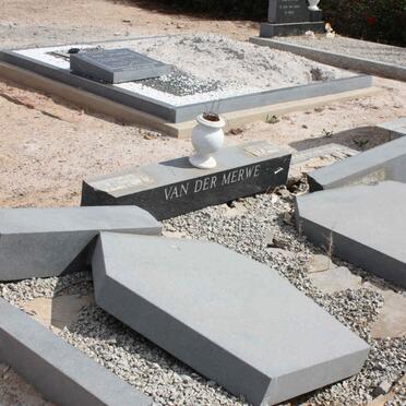 MERWE, van der