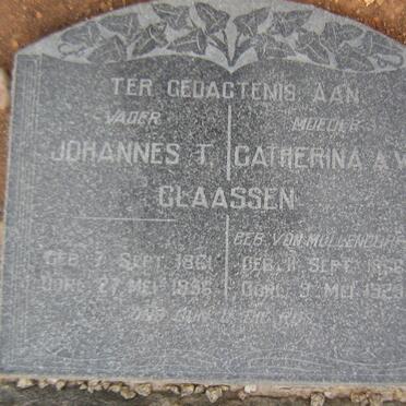 CLAASSEN Johannes T. 1861-1956 &amp; Catherina A. W. VON MOLLENDORFF 1866-1929