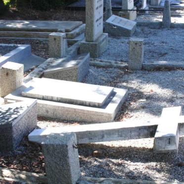 Western Cape, FRANSCHHOEK, Huguenot Museum, Old cemetery