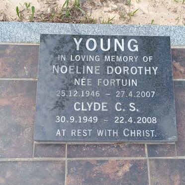 YOUNG Clyde C.S. 1949-2008 &amp; Noeline Dorothy FORTUIN 1946-2007