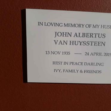 HUYSSTEEN John Albertus, van 1935-2019