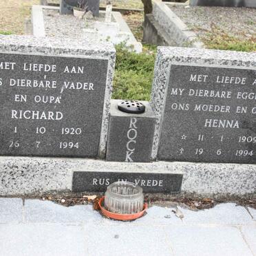 R - Vanne :: Surnames - R