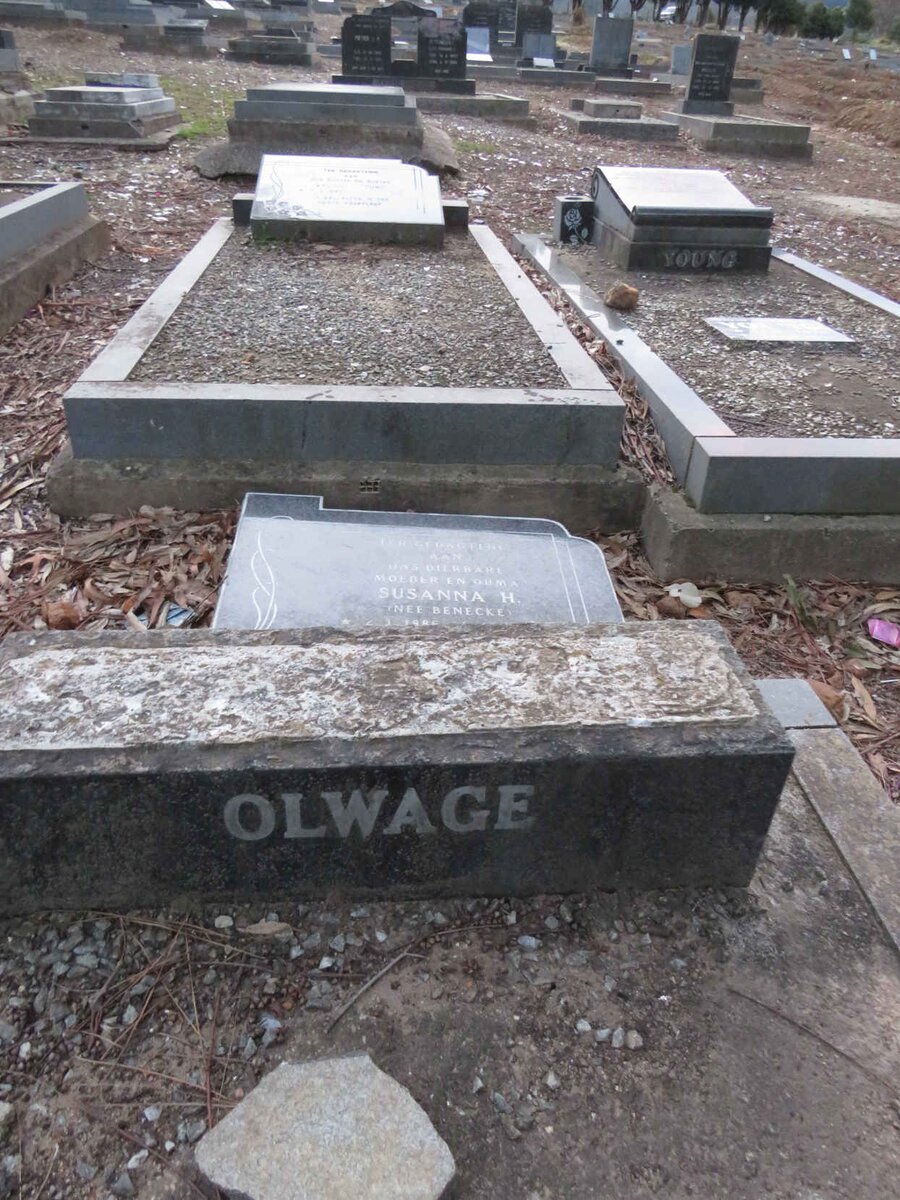 OLWAGE Susanna H. nee BENECKE 1886-1962 _1