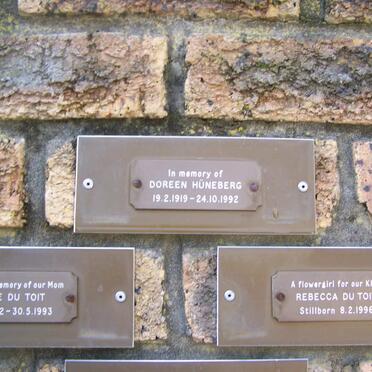 HÜNEBERG Doreen 1919-1992 :: DU TOIT Anne 1932-1993 :: DU TOIT Rebecca -1996