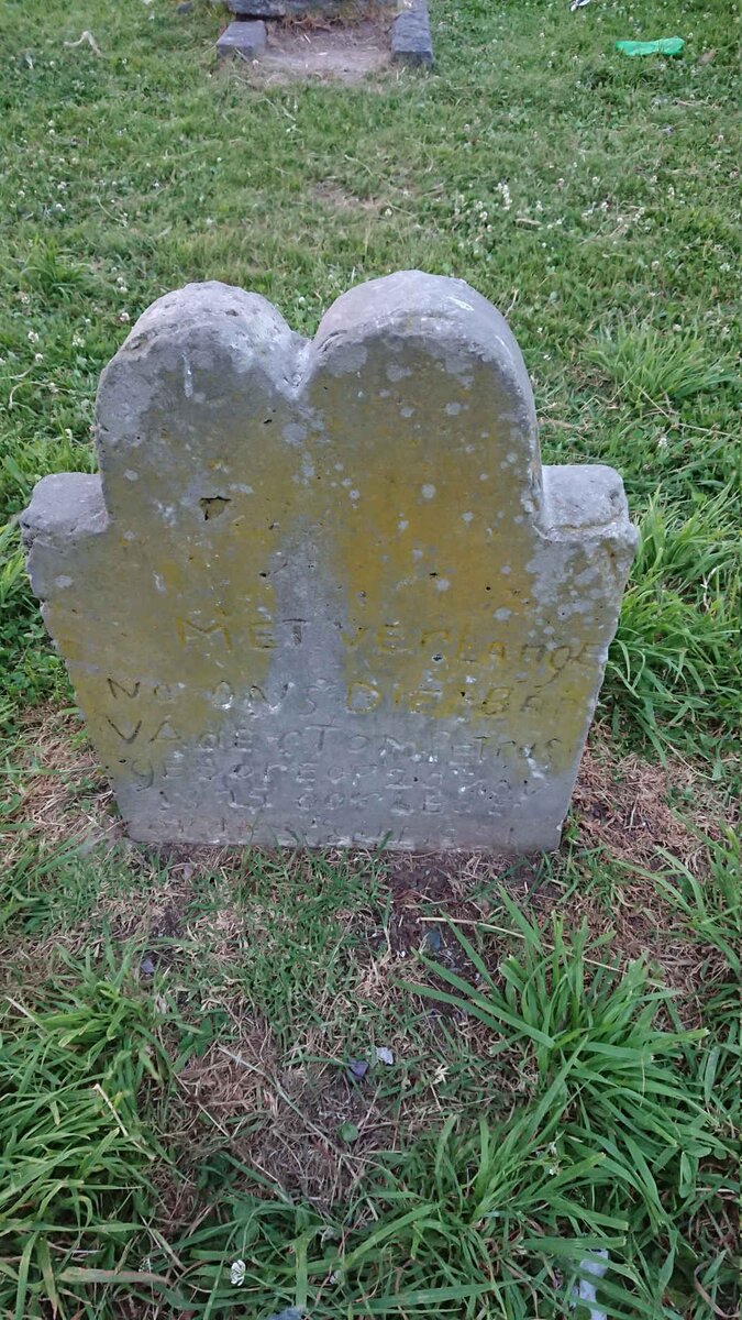 PETRUS Tom 1875-1951