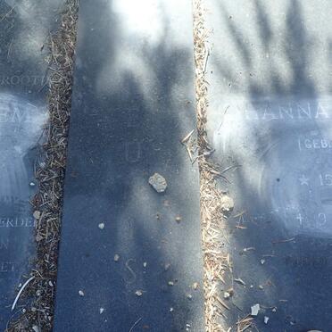 HEUNIS Casper Willem 1916-2012 & Johanna Georgina MOOLMAN 1916-1978 _3