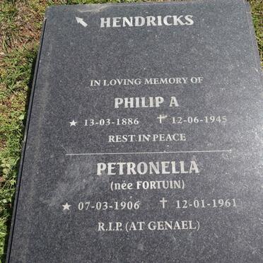 HENDRICKS Philip A. 1886-1945 & Petronella FORTUIN 1906-1961