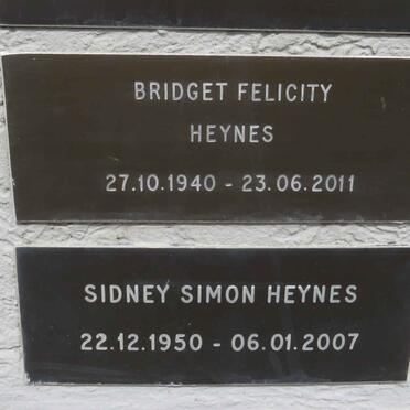 HEYNES Sidney Simon 1950-2007 & Bridget Felicity 1940-2011