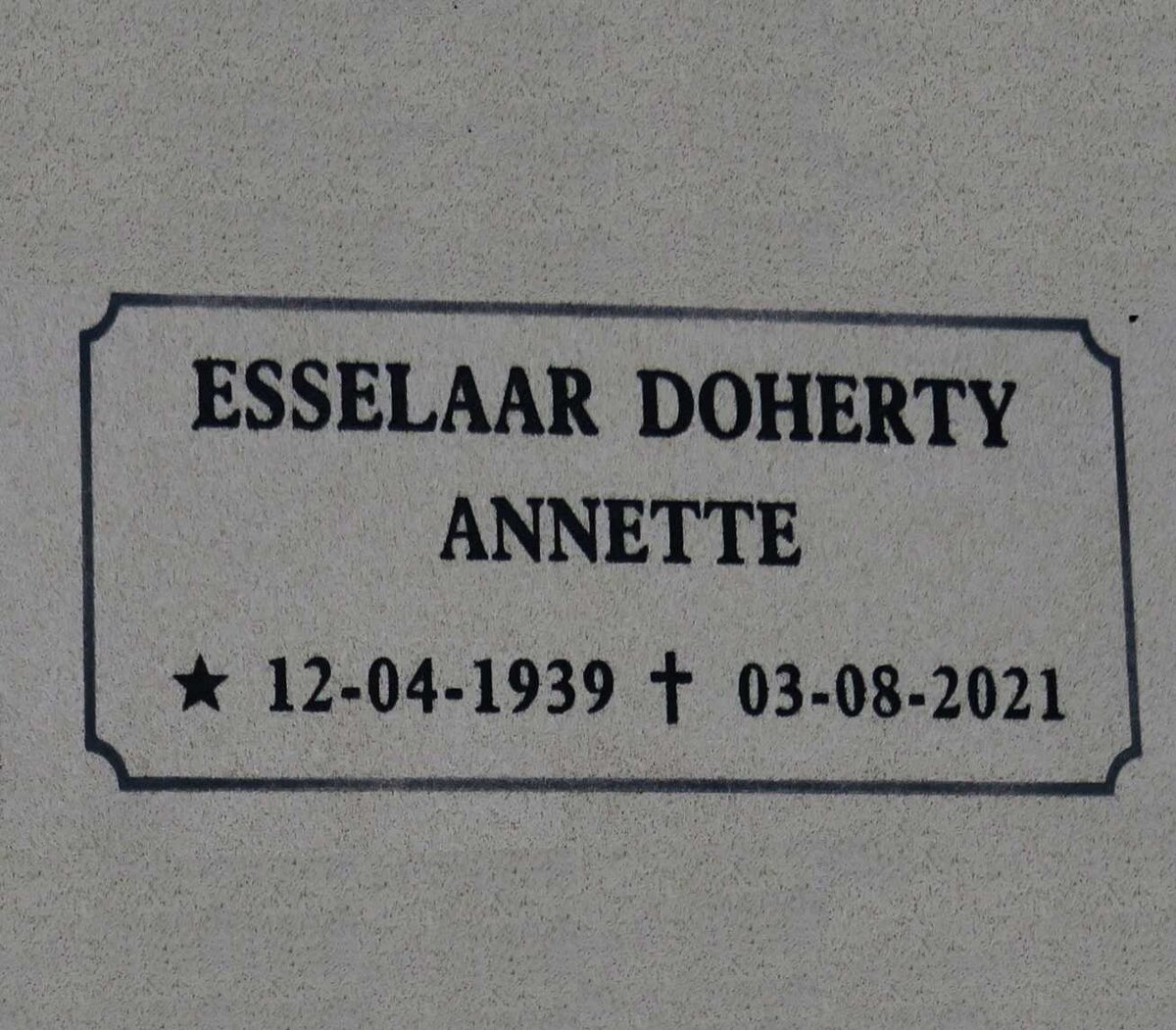 ESSELAAR Doherty Annette 1939-2021