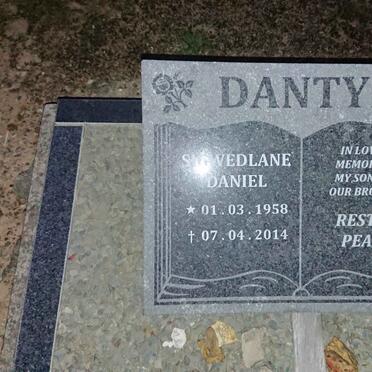 DANTYI S?wedlane Daniel 1958-2014