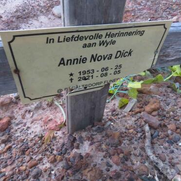 DICK Annie Nova 1953-2021