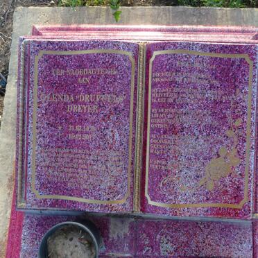 DREYER Glenda 1970-2017