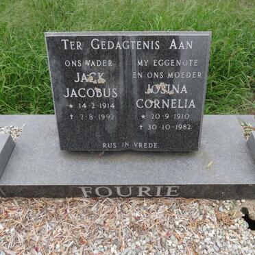 FOURIE Jack Jacobus 1914-1992 & Josina Cornelia 1910-1982