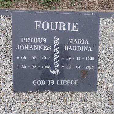 FOURIE Petrus Johannes 1917-1988 & Maria Bardina 1925-2013