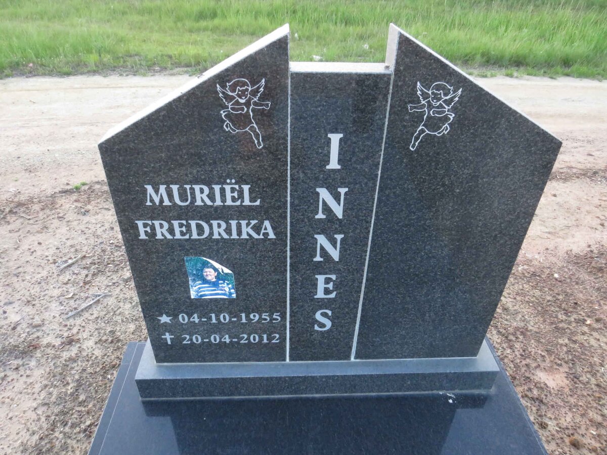 INNES Muriel Fredrika 1955-2012