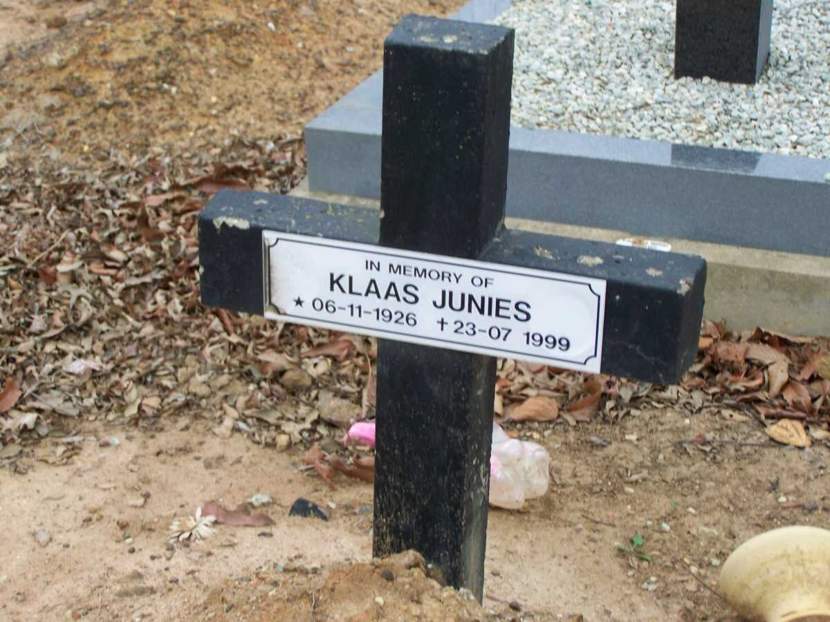 JUNIES Klaas 1926-1999