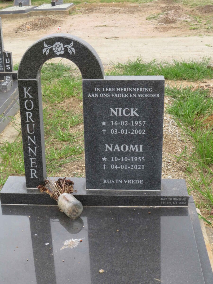 KORUNNER Nick 1957-2002 & Naomi 1955-2021