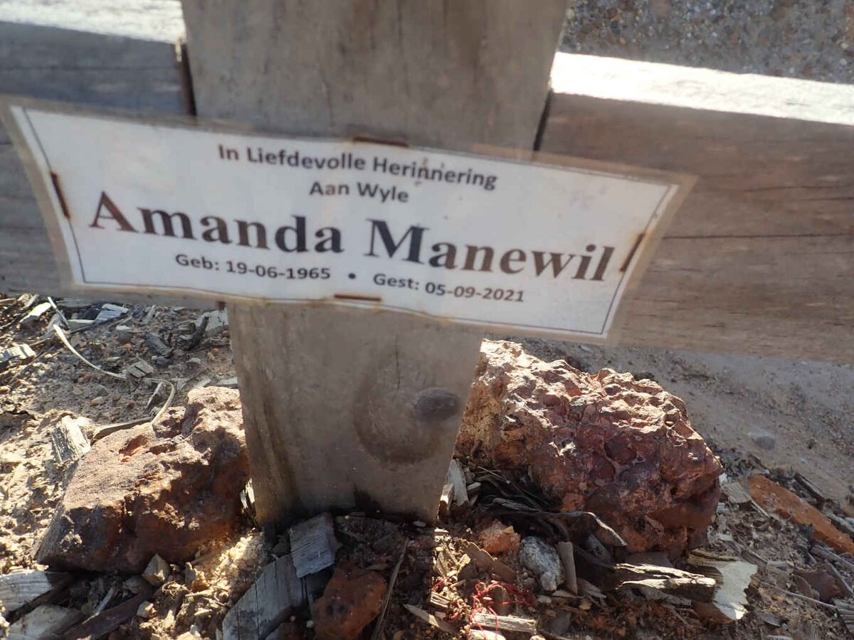 MANEWIL Amanda 1965-2021