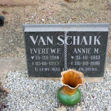 SCHAIK Evert W.F., van  1914-1993 &amp; Annie M. 1913-1986