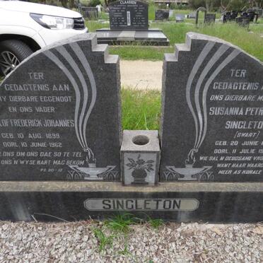 SINGLETON Roelof Frederick Johannes 1899-1962 & Susanna Petronella SWART 1905-1969