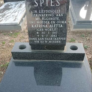 SPIES Laurie 1918-2003 & Katrina Aletta NORTJE 1917-1982