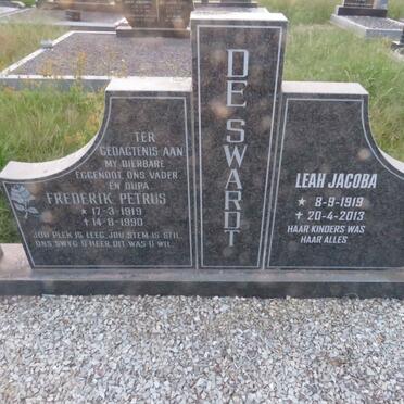 SWARDT Frederik Petrus, de 1919-1990 & Leah Jacoba 1919-2013