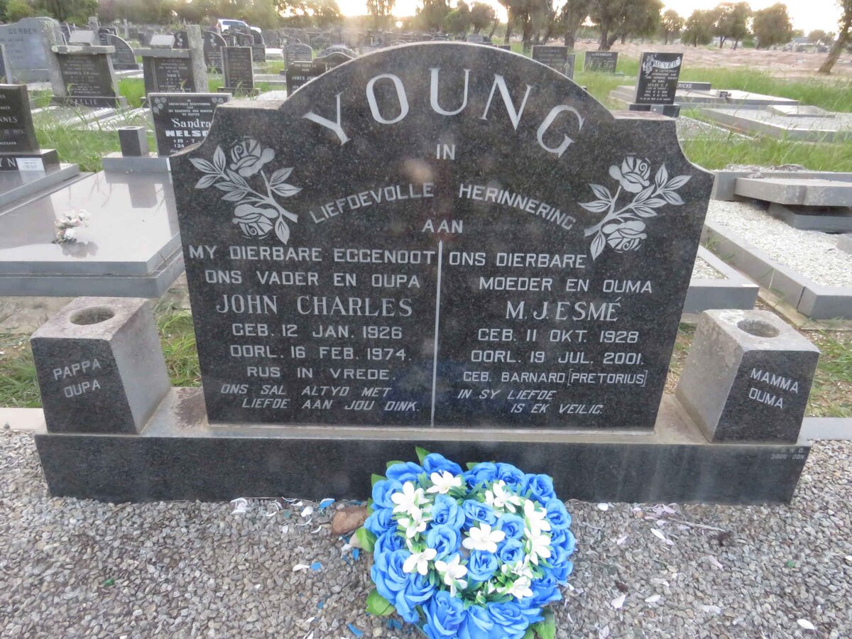 YOUNG John Charles 1928-1974 &amp; M.J. Esme  voorheen PRETORIUS nee BARNARD 1928-2001