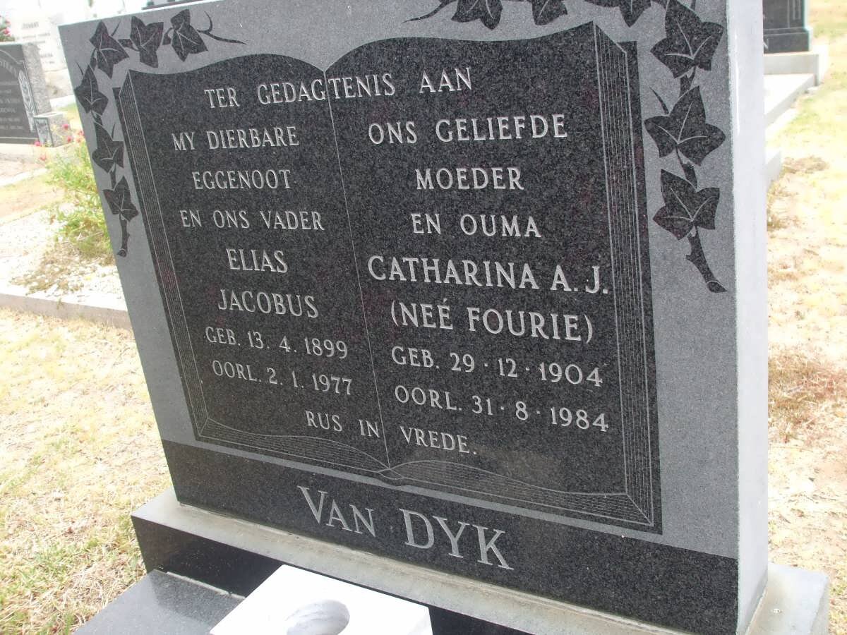 DYK Elias Jacobus, van 1899-1977 &amp; Catharina A.J. FOURIE 1904-1984