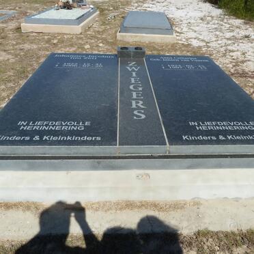 ZWIEGERS Johannes Jacobus 1922-2006 &amp; Anna Catharina JANSEN VAN VUUREN 1923-1997