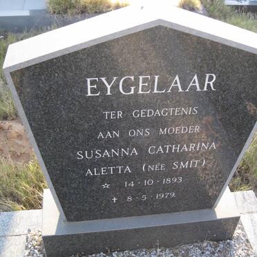 E - Surnames :: Vanne - E