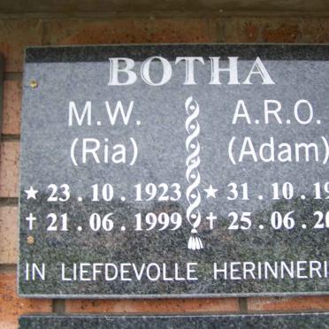 BOTHA A.R.O. 1924-2007 &amp; M.W. 1923-1999