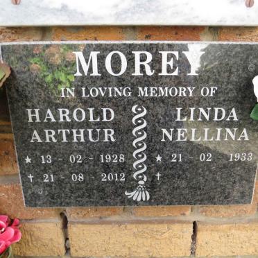MOREY Harold Arthur 1928-2012 & Linda Nellina 1933-