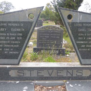 STEVENS Daniel 1892-1967 &amp; Joey Elizabeth 1906-1978