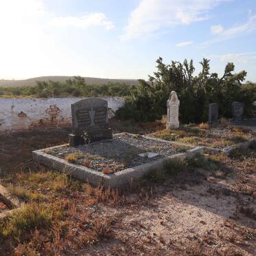 Western Cape, GEORGE district, Groot Doorn Rivier 83, Grootdoringrivier, farm cemetery