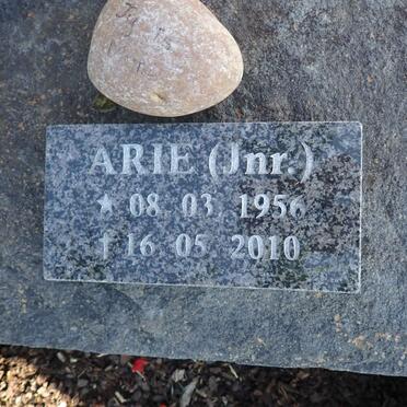 DOLDEREN Arie, van 1956-2010