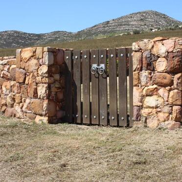Western Cape, GEORGE district, Langkloof, Eenzaamheid 60, farm cemetery_1