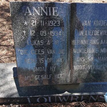 LOUWRENS Annie 1923-1994