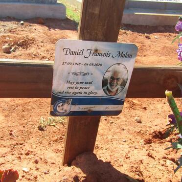 M - Surnames :: Vanne - M