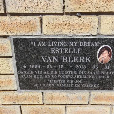 BLERK Estelle, van 1969-2013