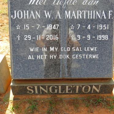 SINGLETON Johan W.A. 1947-2016 &amp; Marthina F. 1951-1998