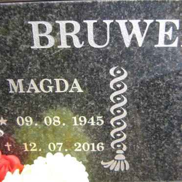 BRUWER Magda 1945-2016