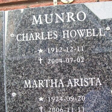 MUNRO Charles Howell 1912-2004 &amp; Martha Arista 1924-2006