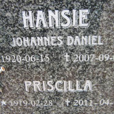 ? Johannes Daniel 1920-2007 &amp; Priscilla 1919-2011