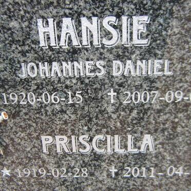 ? Johannes Daniel 1920-2007 &amp; Priscilla 1919-2011
