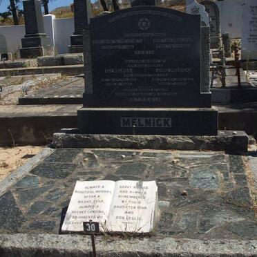 MELNICK Eli -1953 &amp; Janie -1952