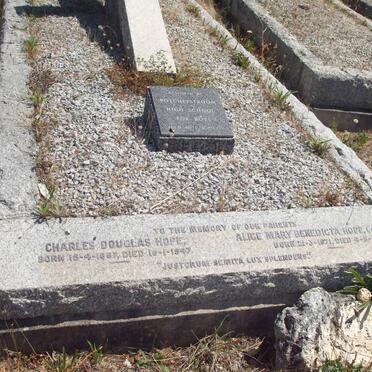 HOPE Charles Douglas 1867-1947 &amp; Alice Mary Benedicta WILMOT 1871-1947