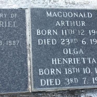 MACDONALD Arthur 1902-1976 &amp; Olga Henrietta 1912-1995
