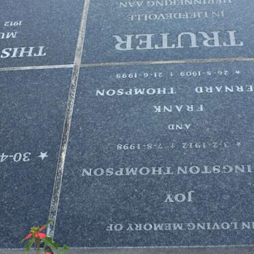 THOMPSON Frank Bernard 1909-1999 &amp; Joy LIVINGSTON 1912-1998