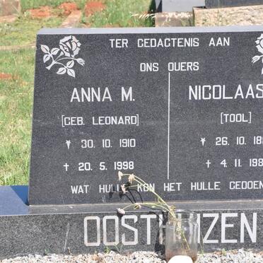 OOSTHUIZEN Nicolaas J. 1887-1980 &amp; Anna M. LEONARD 1910-1998